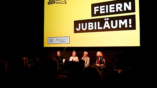 Festakt 40 Jahre Filmstadt München im Filmmuseum | Monika Haas, Franziska Viehbacher, Margit Lindner (Filmstadt München), Moderatorin Christina Wolf ©Ronny Heine